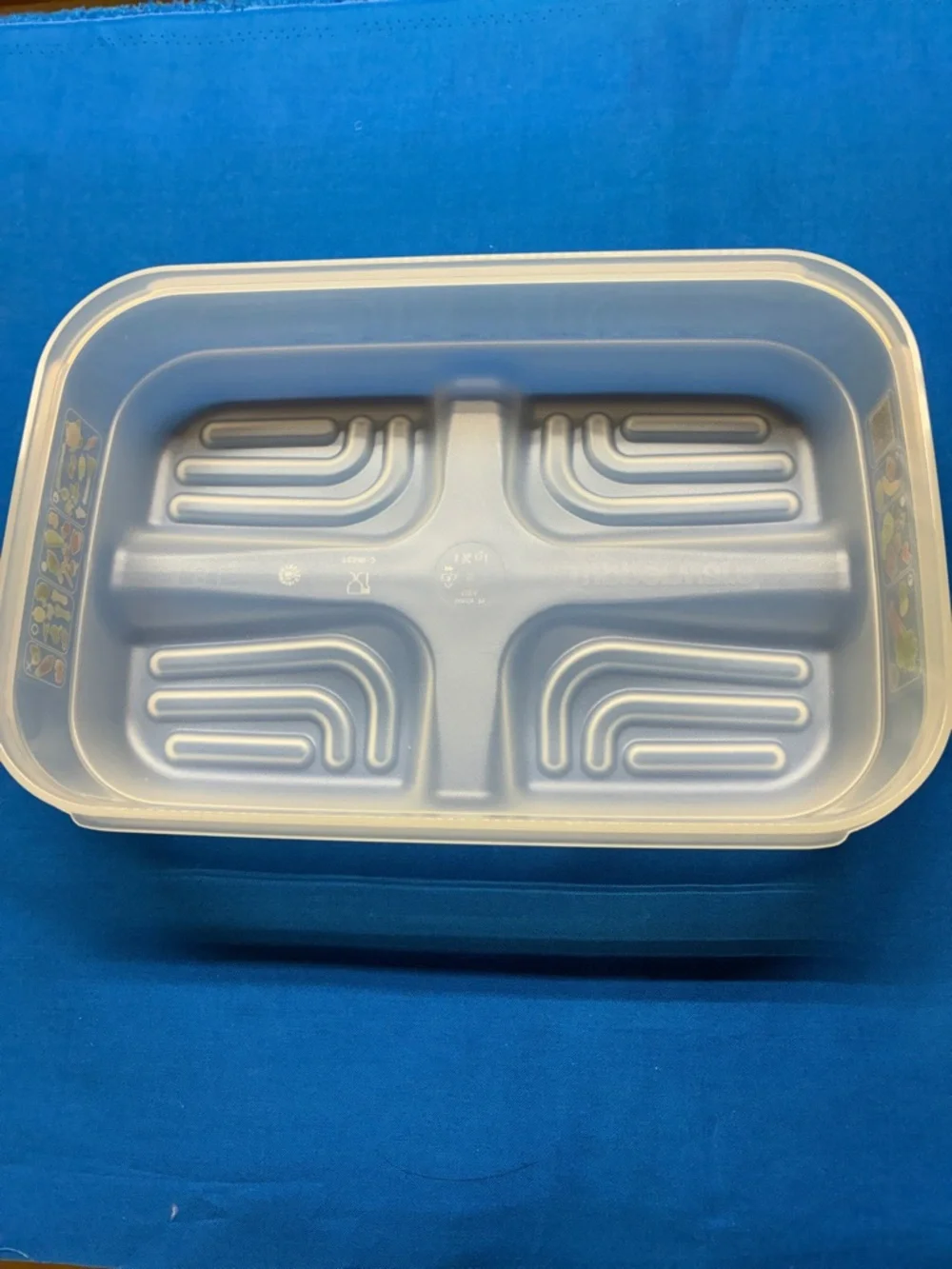 Tupperware Bright Green FridgeSmart Storage Container - Picture 2 of 3